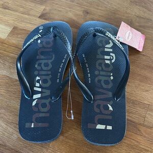 Havaianas Black and Gold Flip Flops